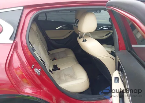 2019 Infiniti Qx30 Luxe z USA, uszkodzony, nr VIN SJKCH5CP5KA010643